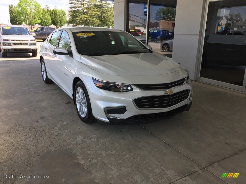 2017 Malibu LT - Iridescent Pearl Tricoat / Jet Black photo #1