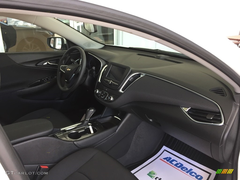 2017 Malibu LT - Iridescent Pearl Tricoat / Jet Black photo #4