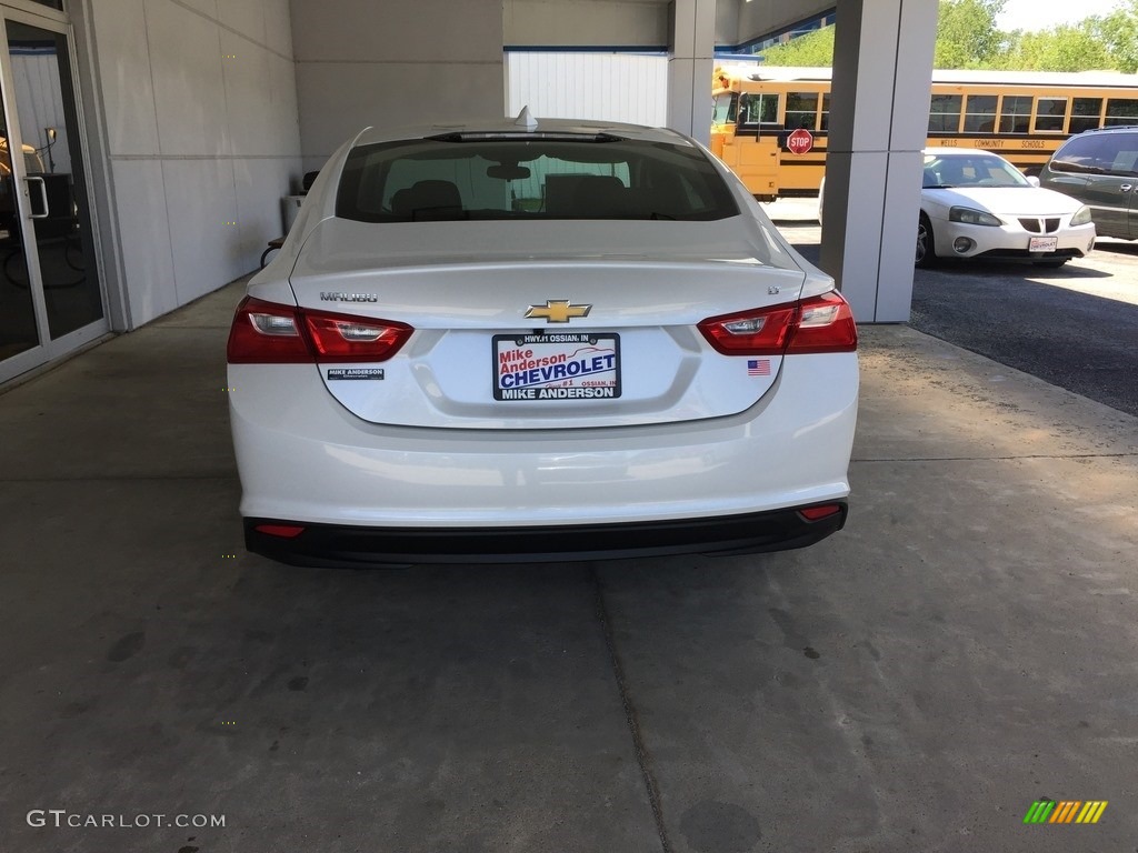 2017 Malibu LT - Iridescent Pearl Tricoat / Jet Black photo #8