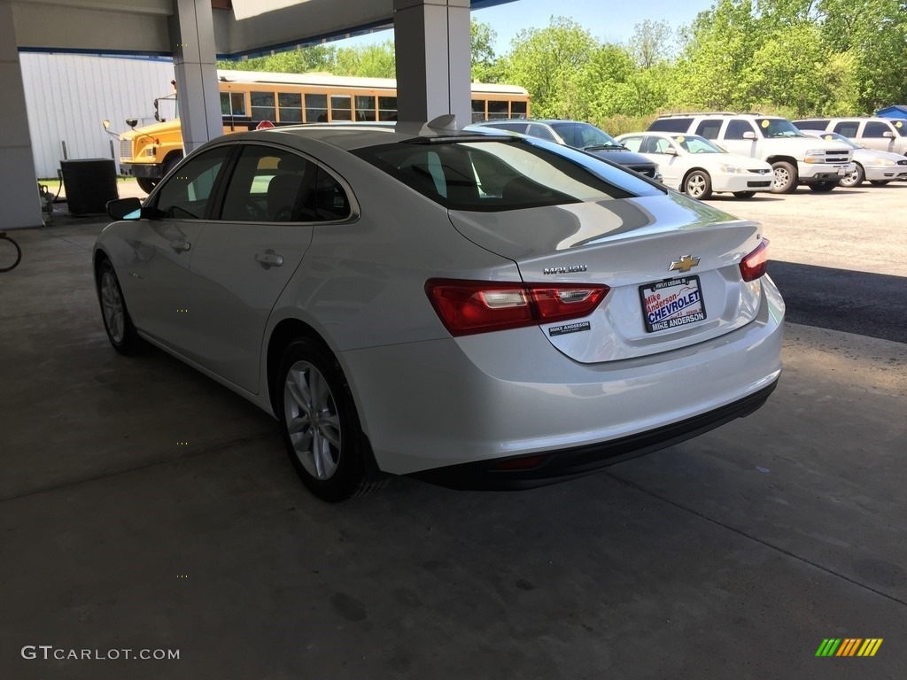 2017 Malibu LT - Iridescent Pearl Tricoat / Jet Black photo #12