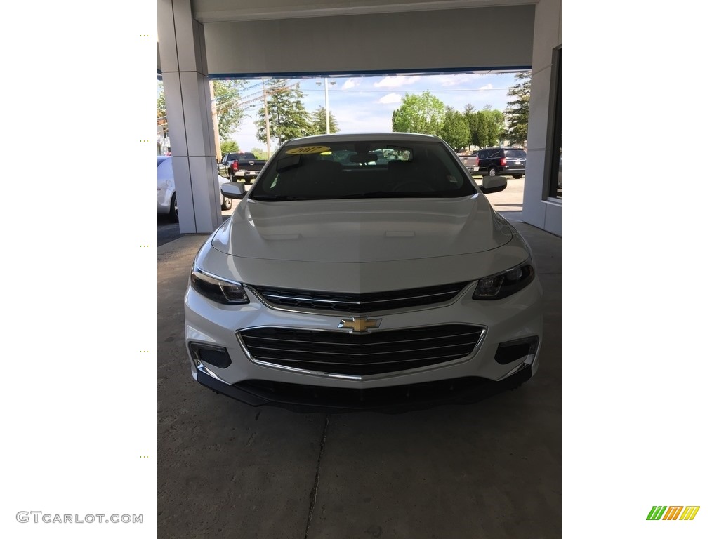 2017 Malibu LT - Iridescent Pearl Tricoat / Jet Black photo #22