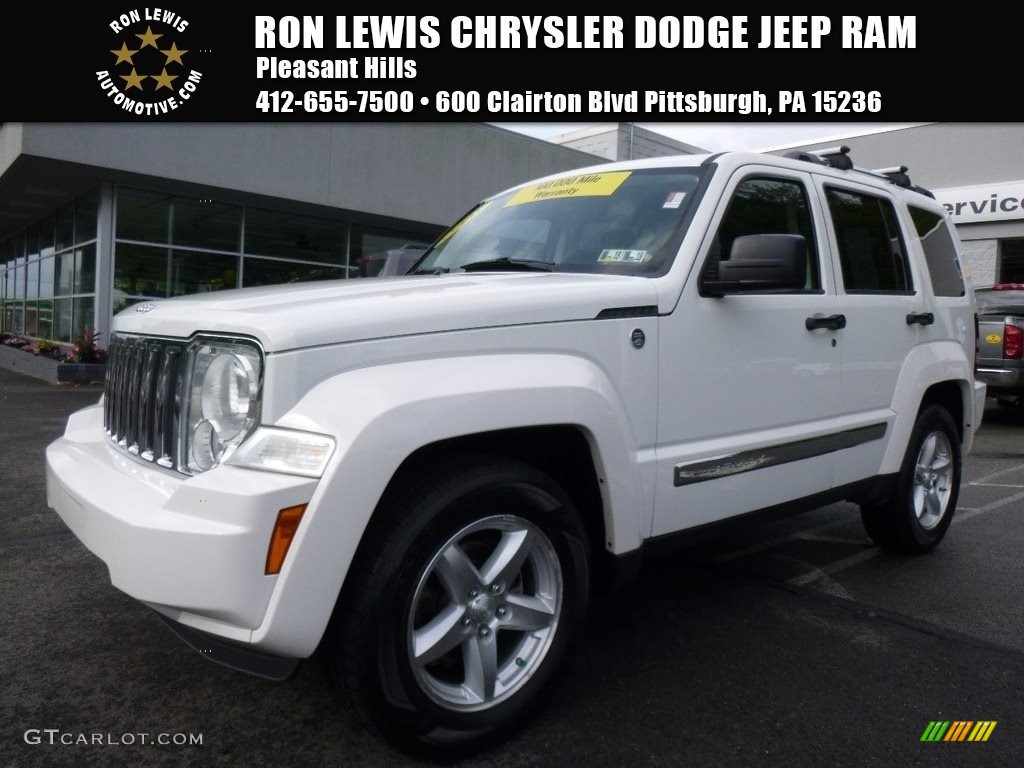 Stone White Jeep Liberty