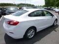 Summit White - Cruze LT Photo No. 5