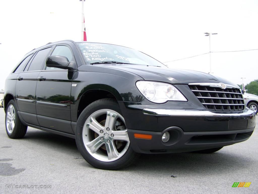 Brilliant Black Chrysler Pacifica