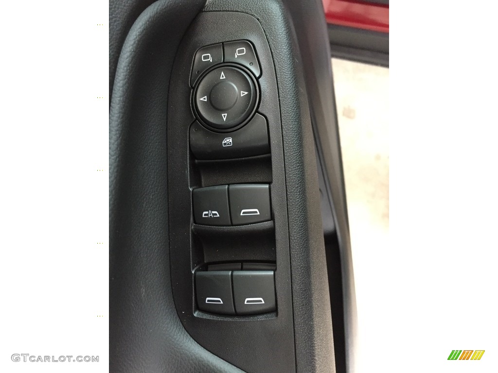 2018 Chevrolet Equinox Premier Controls Photo #120625064