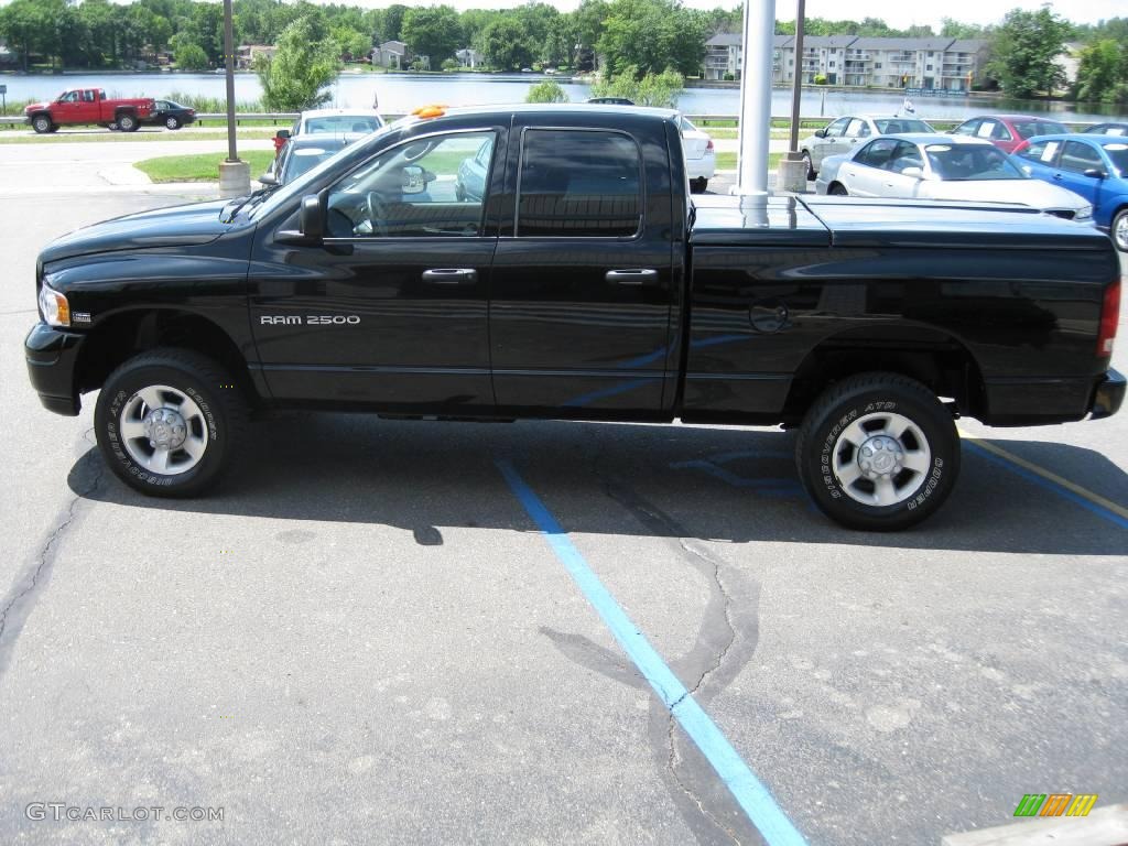 2003 Ram 2500 Laramie Quad Cab 4x4 - Black / Dark Slate Gray photo #7