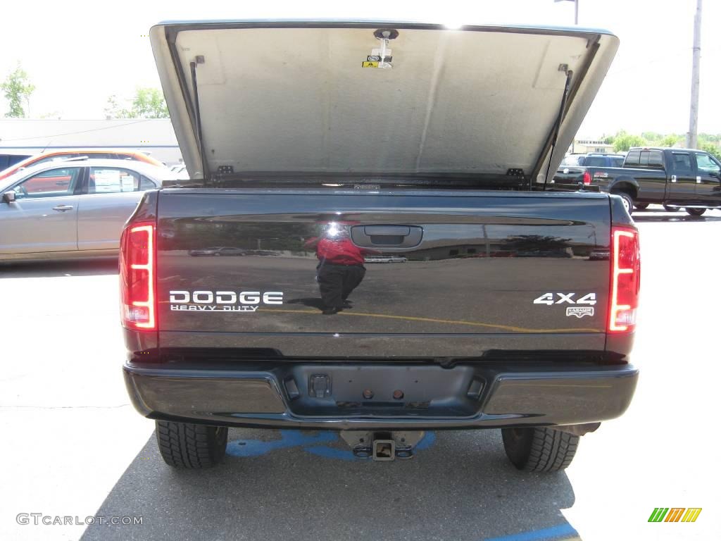 2003 Ram 2500 Laramie Quad Cab 4x4 - Black / Dark Slate Gray photo #14