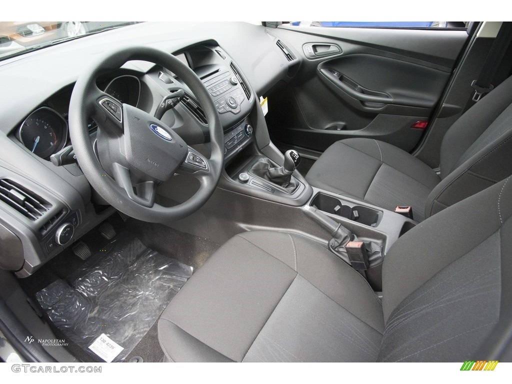 Charcoal Black Interior 2017 Ford Focus S Sedan Photo #120642815