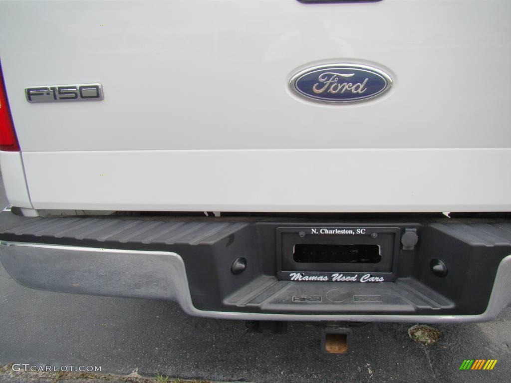 2004 F150 XLT SuperCrew - Oxford White / Dark Flint photo #29