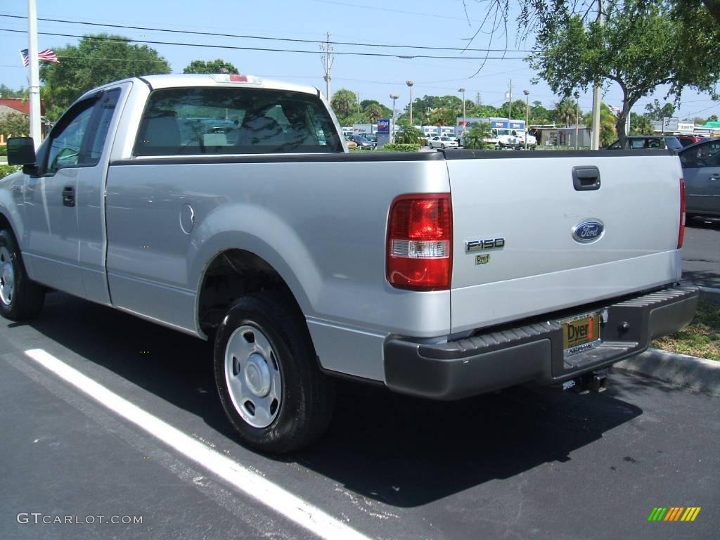 2005 F150 XL Regular Cab - Silver Metallic / Medium Flint/Dark Flint Grey photo #7