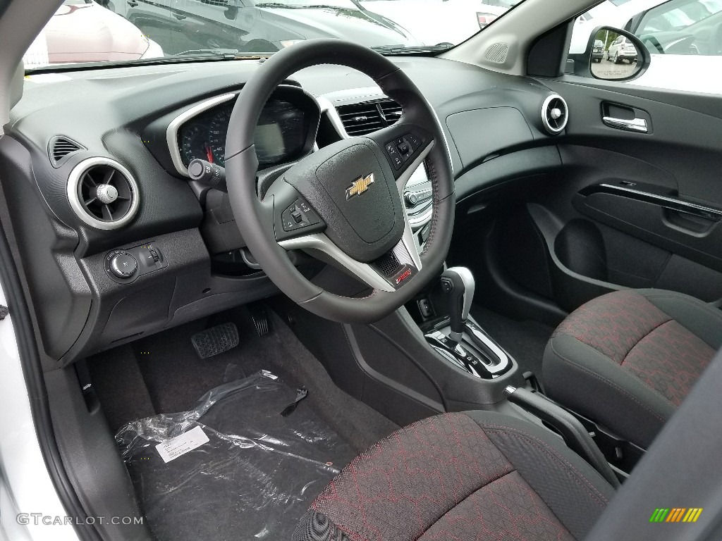 Jet Black Interior 2017 Chevrolet Sonic LT Hatchback Photo #120659235