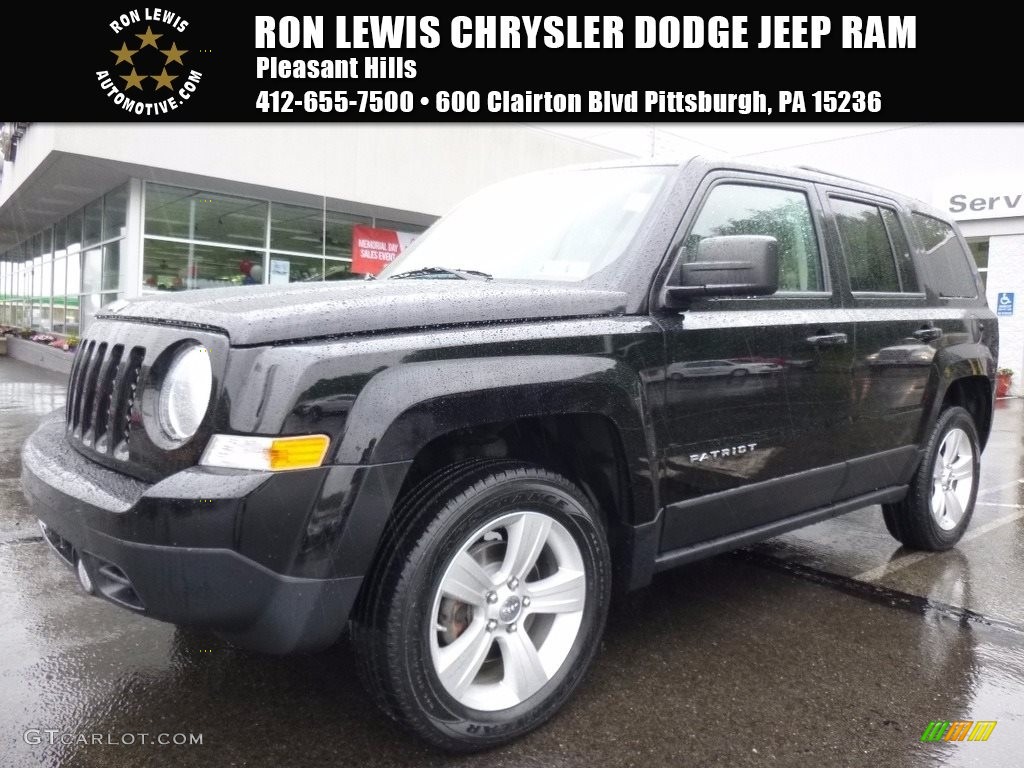 2012 Patriot Latitude 4x4 - Black / Dark Slate Gray/Light Pebble Beige photo #1