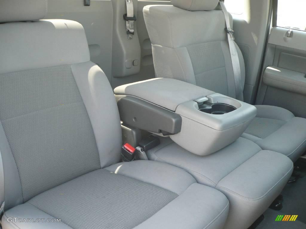 2006 F150 XLT Regular Cab 4x4 - Oxford White / Medium/Dark Flint photo #8