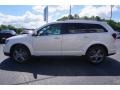 2017 White Noise Tri-Coat Dodge Journey Crossroad Plus  photo #4