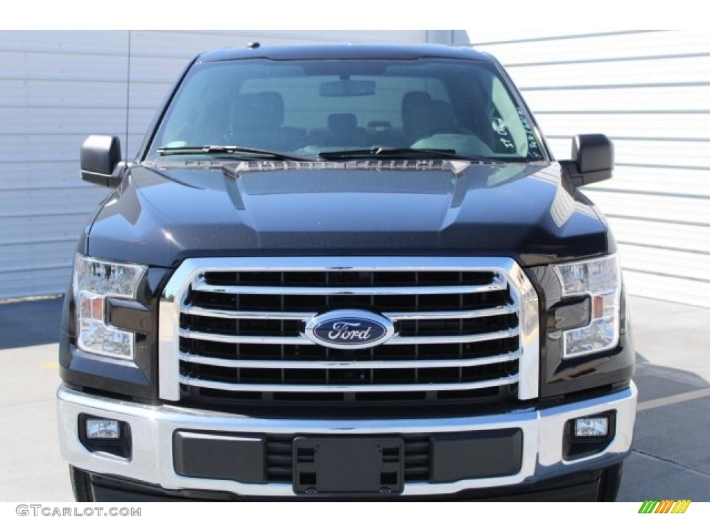 2017 F150 XLT SuperCrew - Shadow Black / Earth Gray photo #2