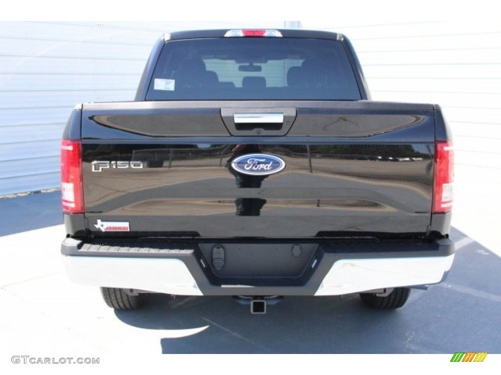 2017 F150 XLT SuperCrew - Shadow Black / Earth Gray photo #6