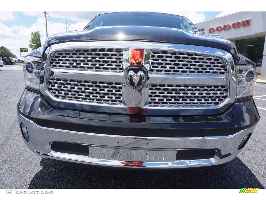 2017 1500 Laramie Crew Cab 4x4 - Brilliant Black Crystal Pearl / Canyon Brown/Light Frost Beige photo #2