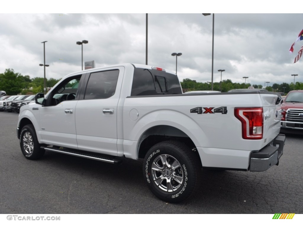 2017 F150 XLT SuperCrew 4x4 - Oxford White / Earth Gray photo #3