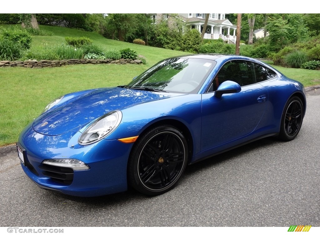 Sapphire Blue Metallic Porsche 911