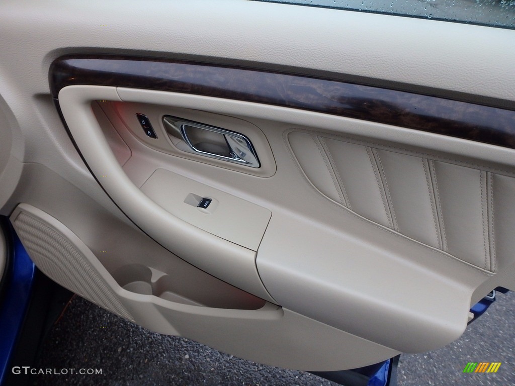 2015 Taurus Limited - Deep Impact Blue Metallic / Dune photo #12