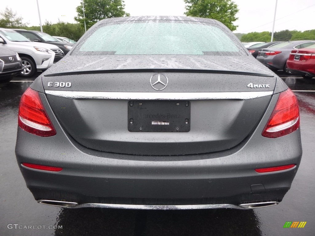 2017 E 300 4Matic Sedan - designo Selenite Grey Magno (matte) / Black photo #6