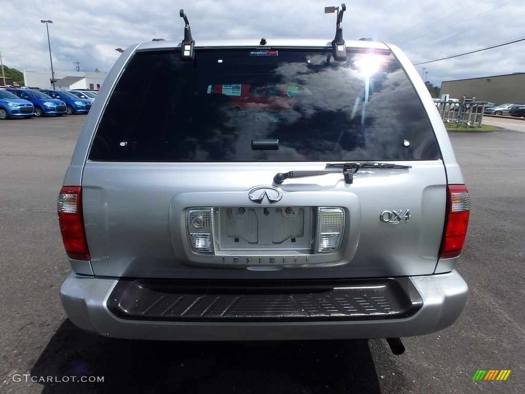 2002 QX4 4x4 - Brilliant Silver Metallic / Graphite photo #3