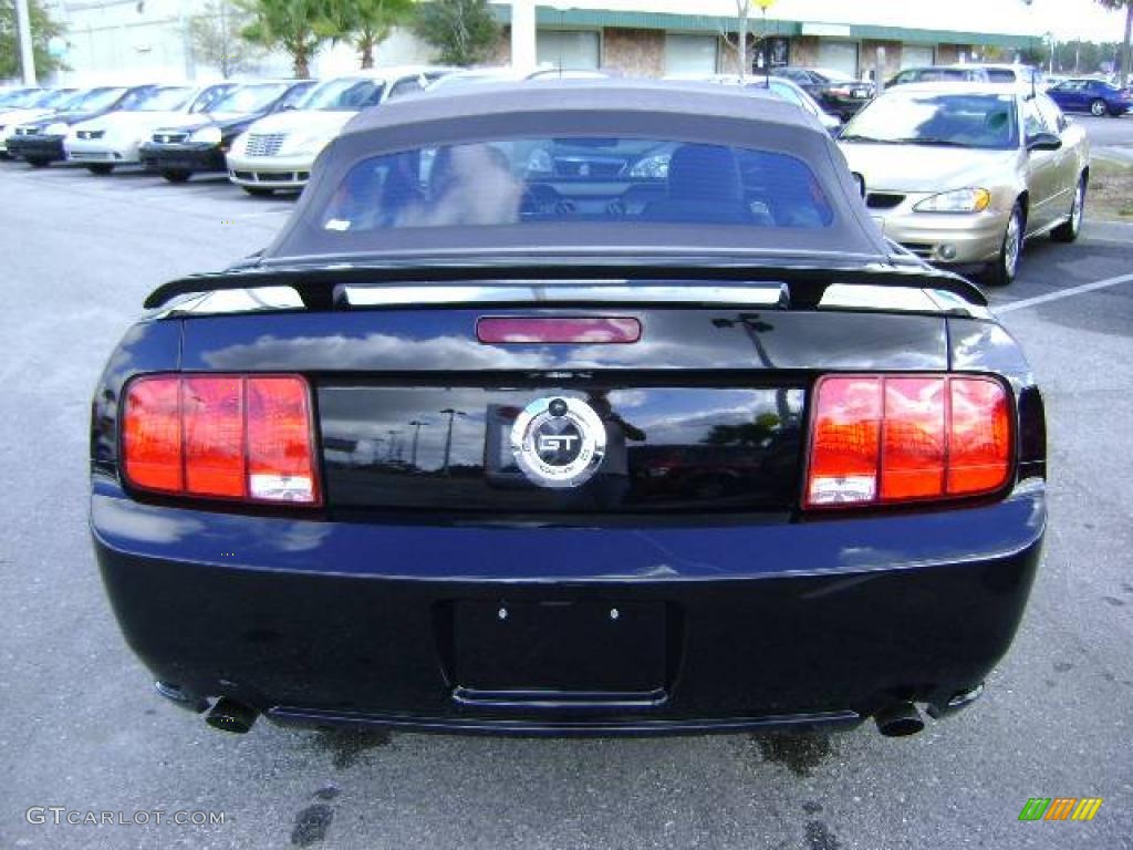 2006 Mustang GT Premium Convertible - Black / Light Graphite photo #6
