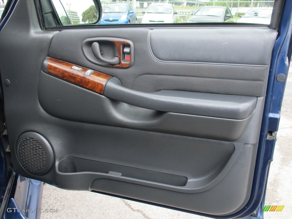 2003 Blazer LS 4x4 - Indigo Blue Metallic / Graphite photo #15