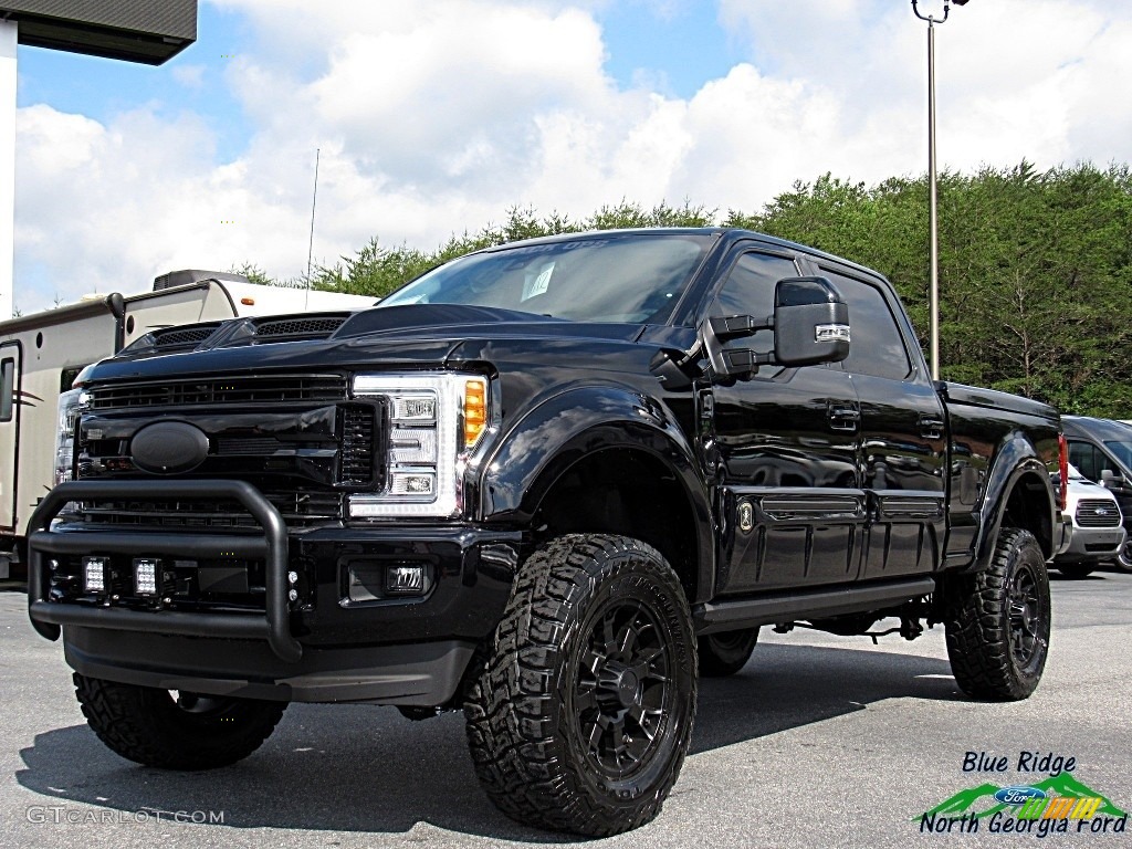 2017 F250 Super Duty Lariat Crew Cab 4x4 - Shadow Black / Black photo #1