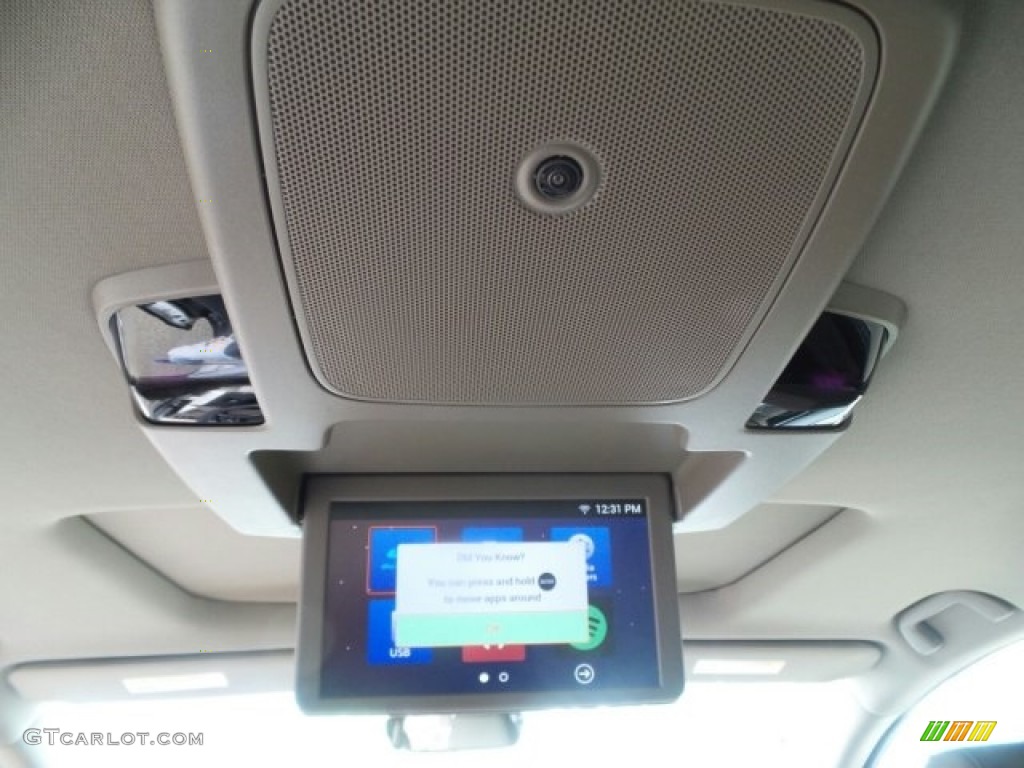 2018 Honda Odyssey Elite Entertainment System Photo #120681146