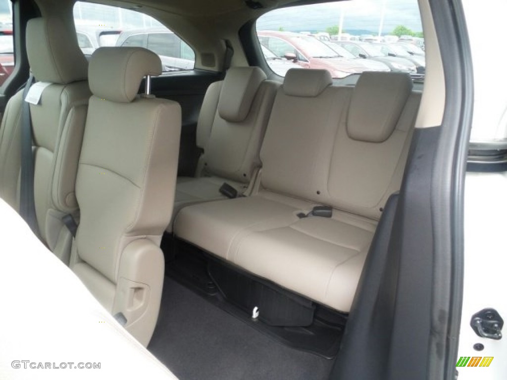 2018 Honda Odyssey Elite Rear Seat Photo #120681170