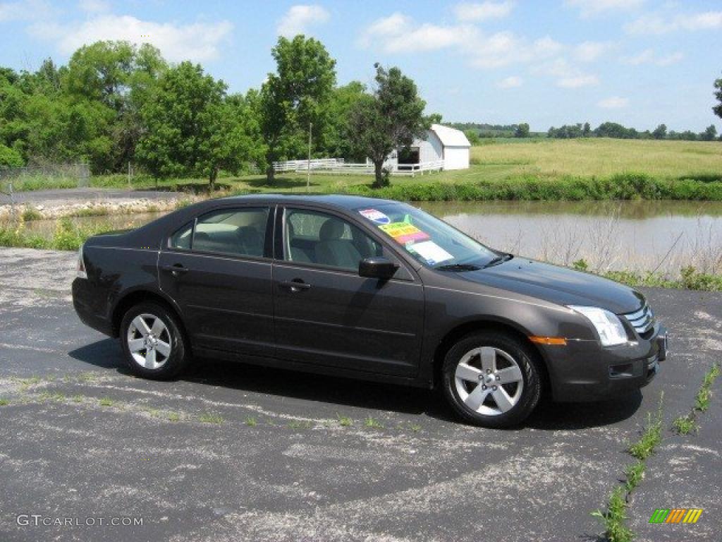 2006 Fusion SE - Charcoal Beige Metallic / Camel photo #1