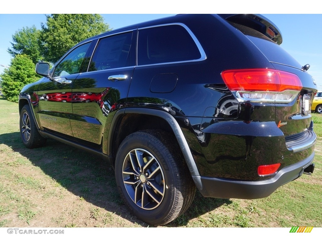 2017 Grand Cherokee Limited - Diamond Black Crystal Pearl / Black/Light Frost Beige photo #2