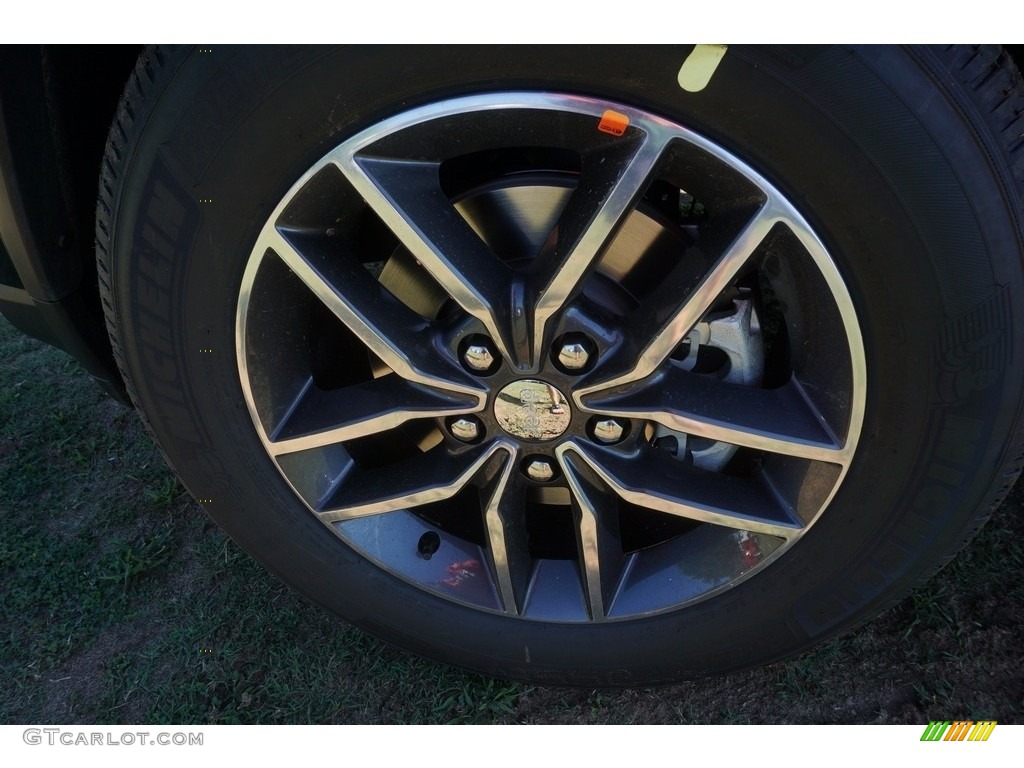 2017 Grand Cherokee Limited - Diamond Black Crystal Pearl / Black/Light Frost Beige photo #5