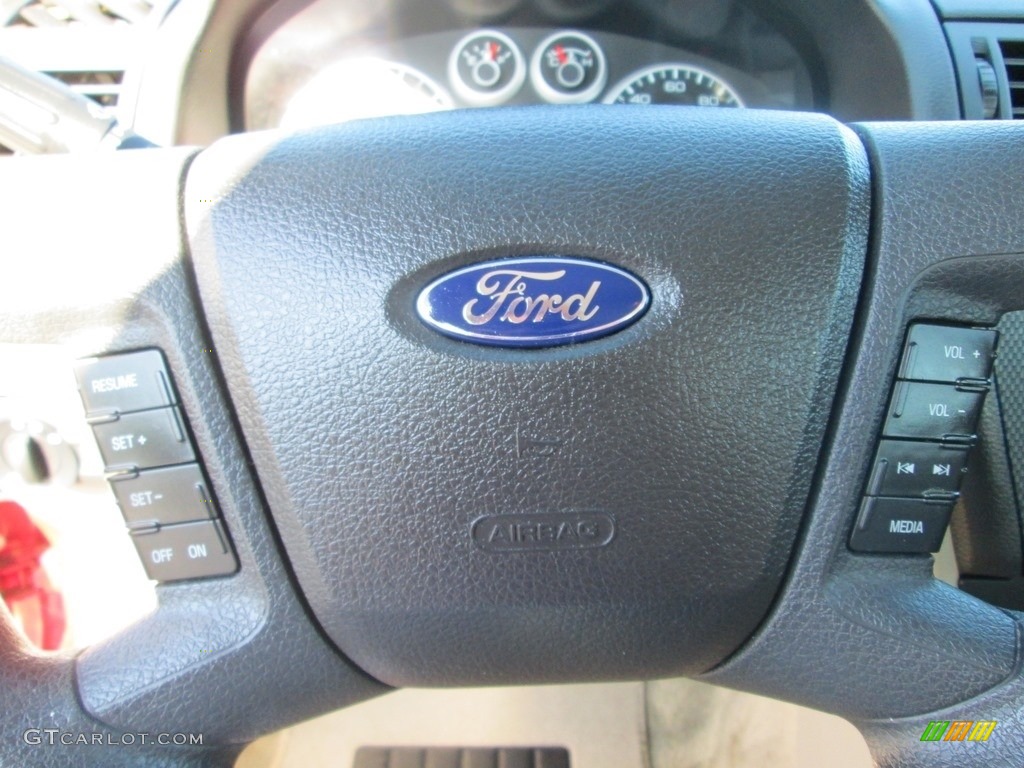 2008 Fusion SE - Redfire Metallic / Medium Light Stone photo #12