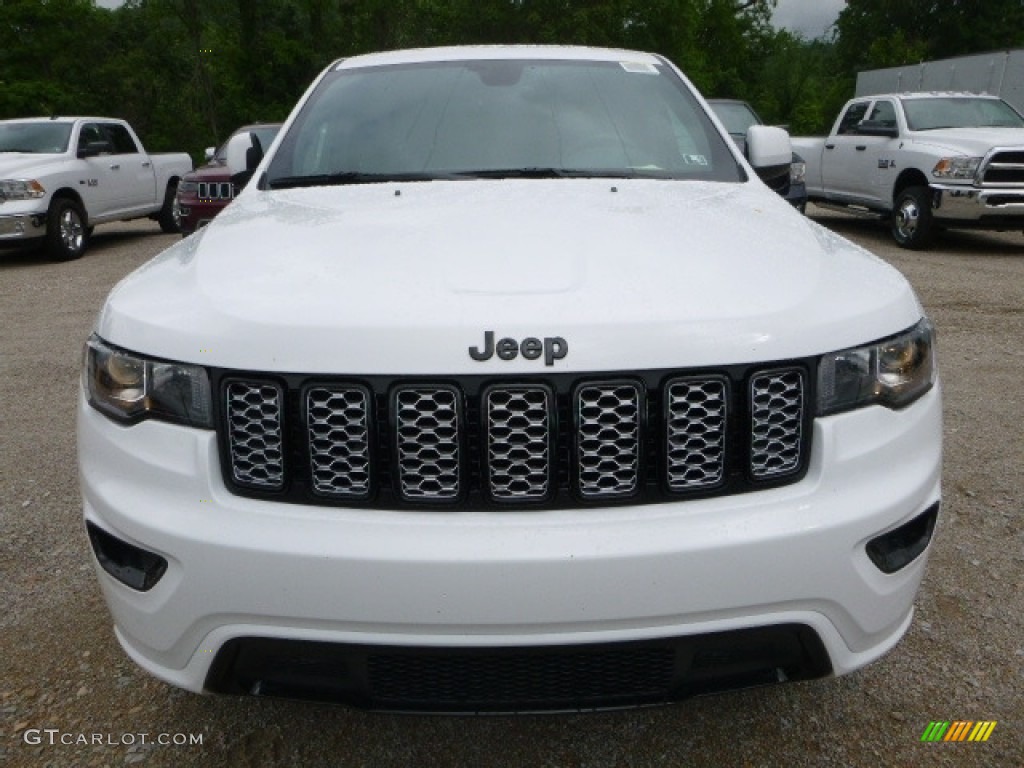 2017 Grand Cherokee Laredo 4x4 - Bright White / Black photo #8