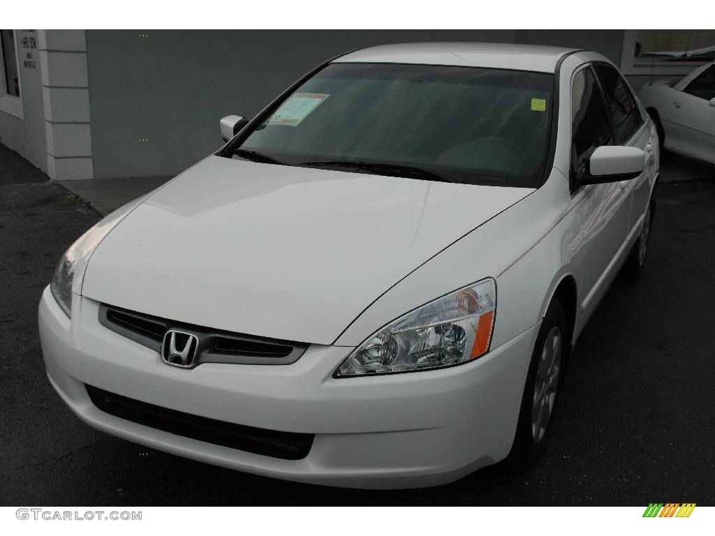 2003 Accord LX Sedan - Taffeta White / Ivory photo #2