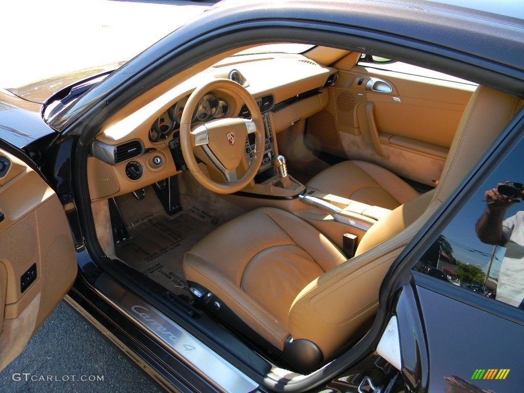 2008 911 Carrera 4 Coupe - Macadamia Metallic / Sand Beige photo #17
