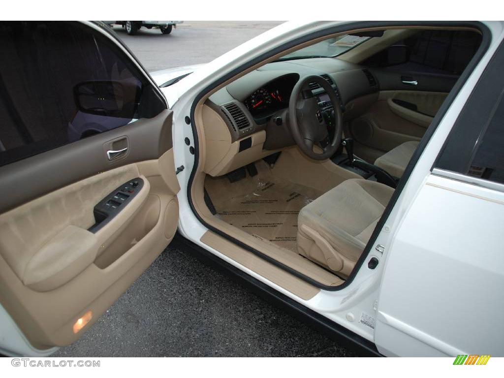 2003 Accord LX Sedan - Taffeta White / Ivory photo #19