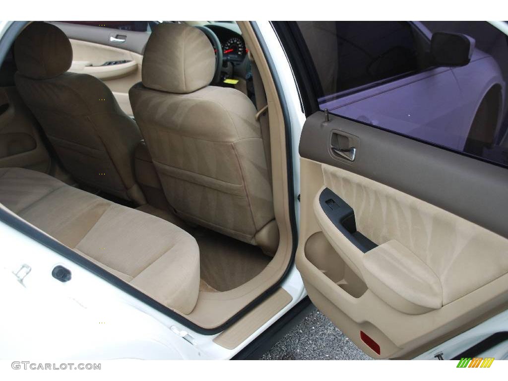 2003 Accord LX Sedan - Taffeta White / Ivory photo #21