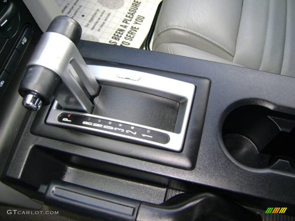 2006 Mustang GT Premium Convertible - Black / Light Graphite photo #32