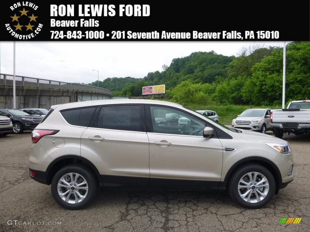 2017 Escape SE 4WD - White Gold / Charcoal Black photo #1