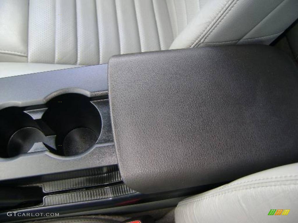 2006 Mustang GT Premium Convertible - Black / Light Graphite photo #33