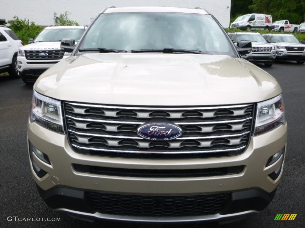 2017 Explorer XLT 4WD - White Gold / Ebony Black photo #4