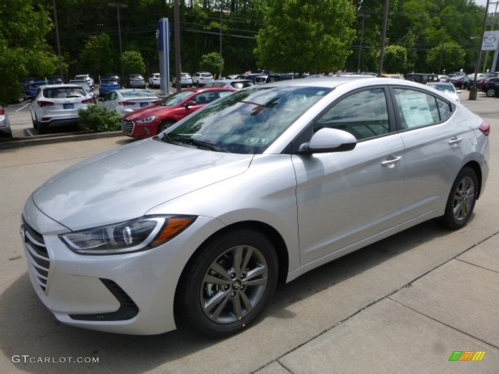2017 Elantra SE - Silver / Gray photo #5