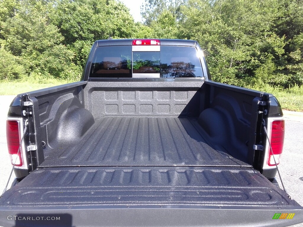 2017 1500 Laramie Longhorn Crew Cab 4x4 - Brilliant Black Crystal Pearl / Black/Cattle Tan photo #9