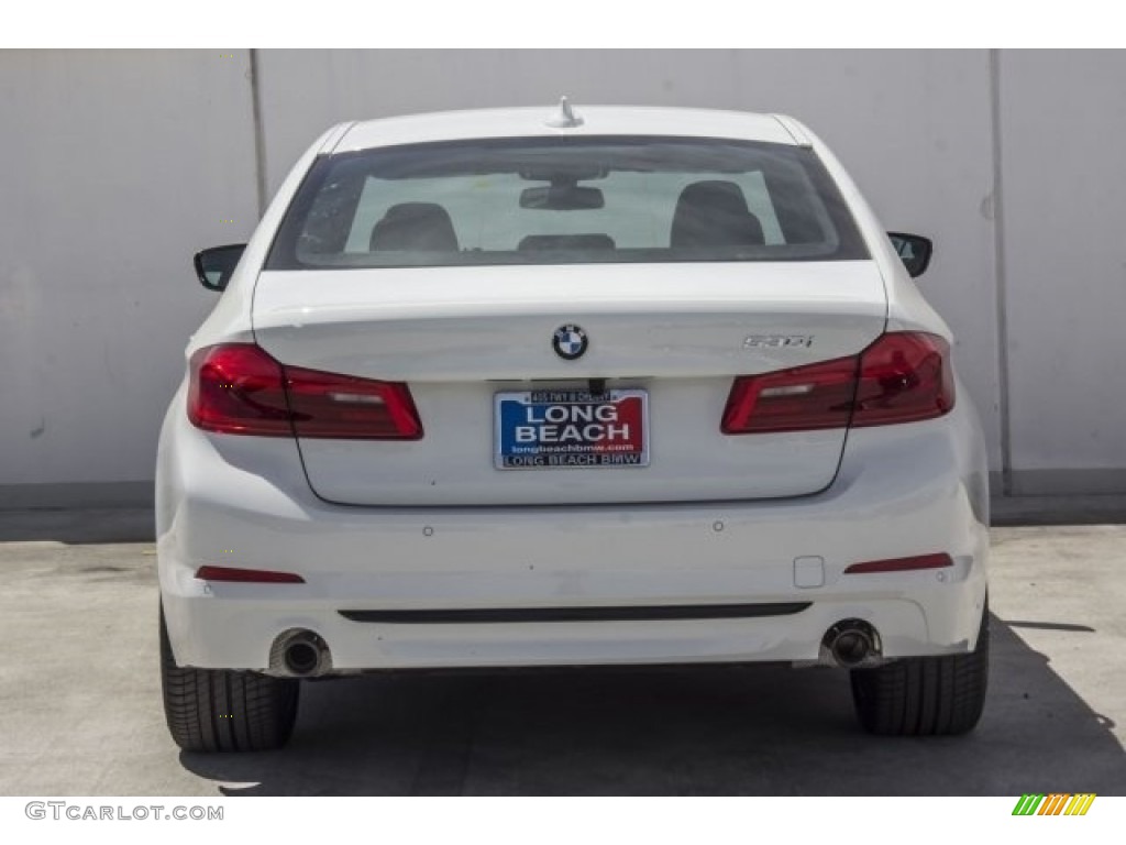 2017 5 Series 530i Sedan - Alpine White / Black photo #4