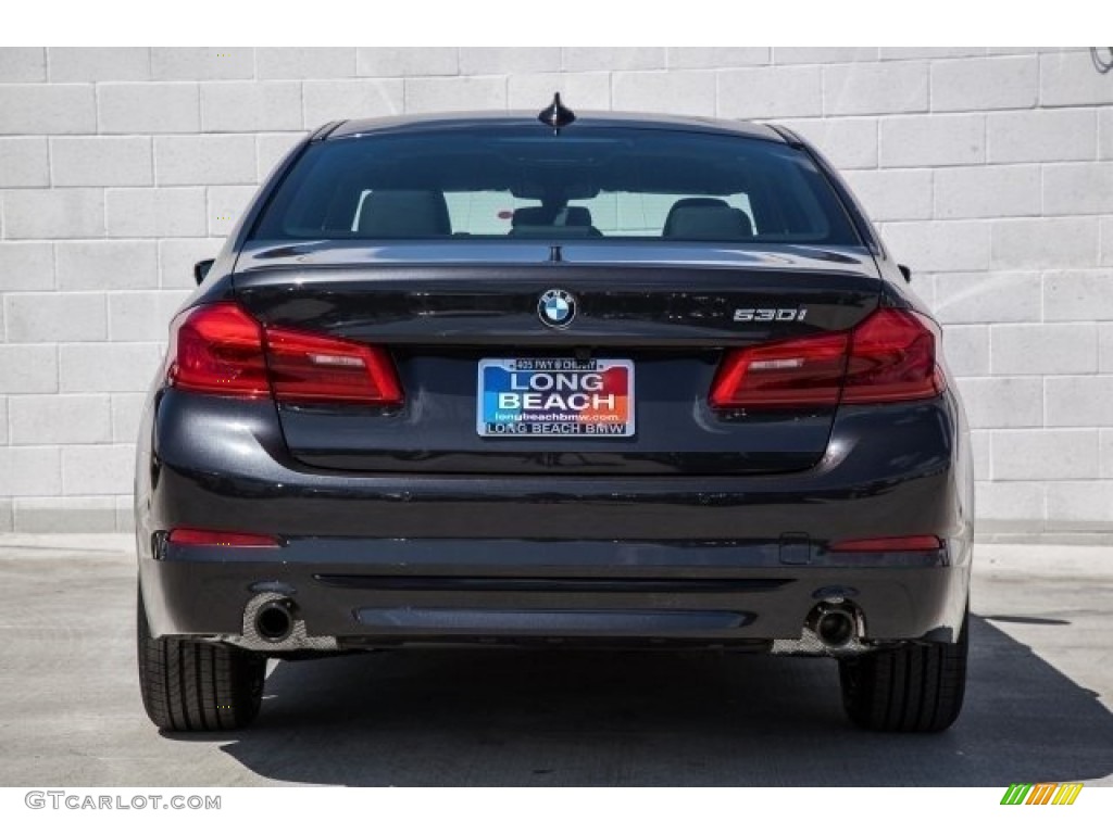 2017 5 Series 530i Sedan - Dark Graphite Metallic / Black photo #4