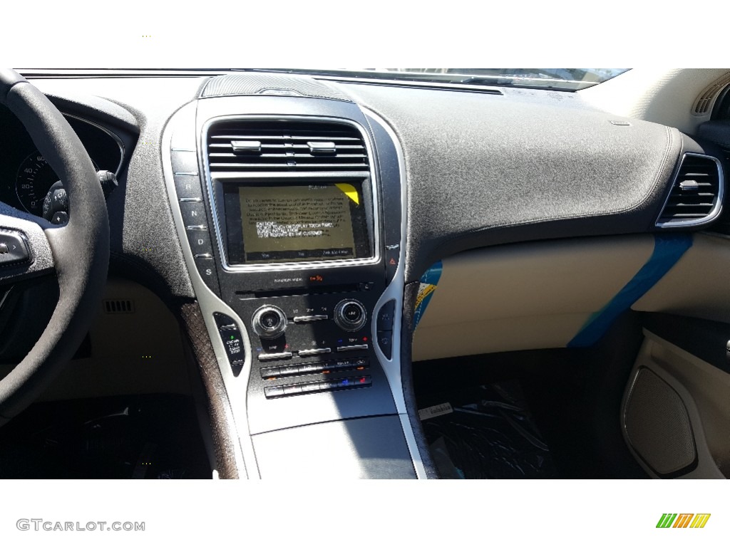 2017 Lincoln MKX Reserve AWD Cappuccino Dashboard Photo #120710297