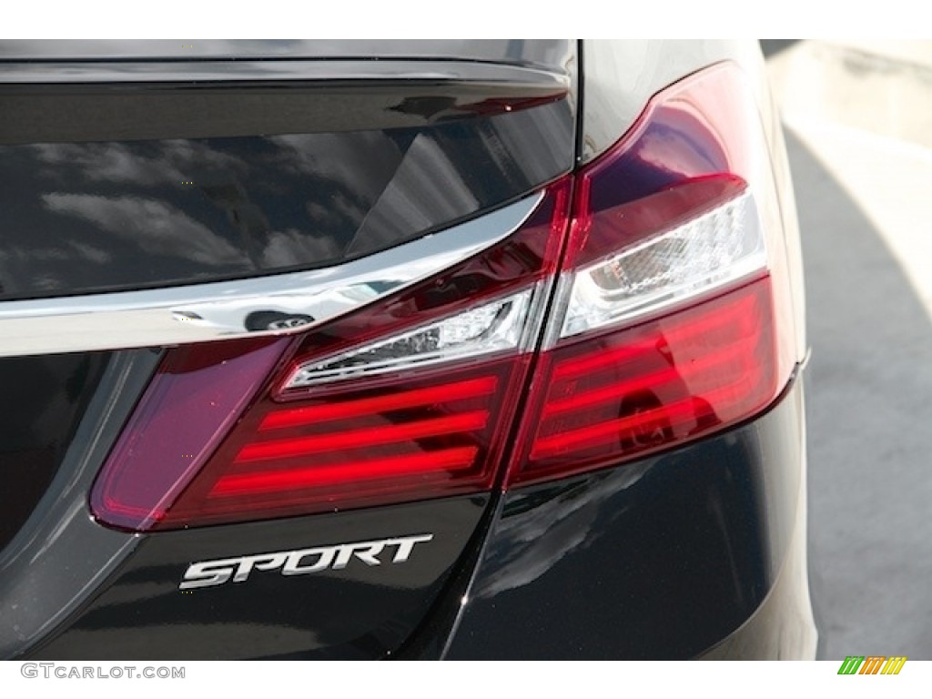 2017 Accord Sport Sedan - Crystal Black Pearl / Black photo #4